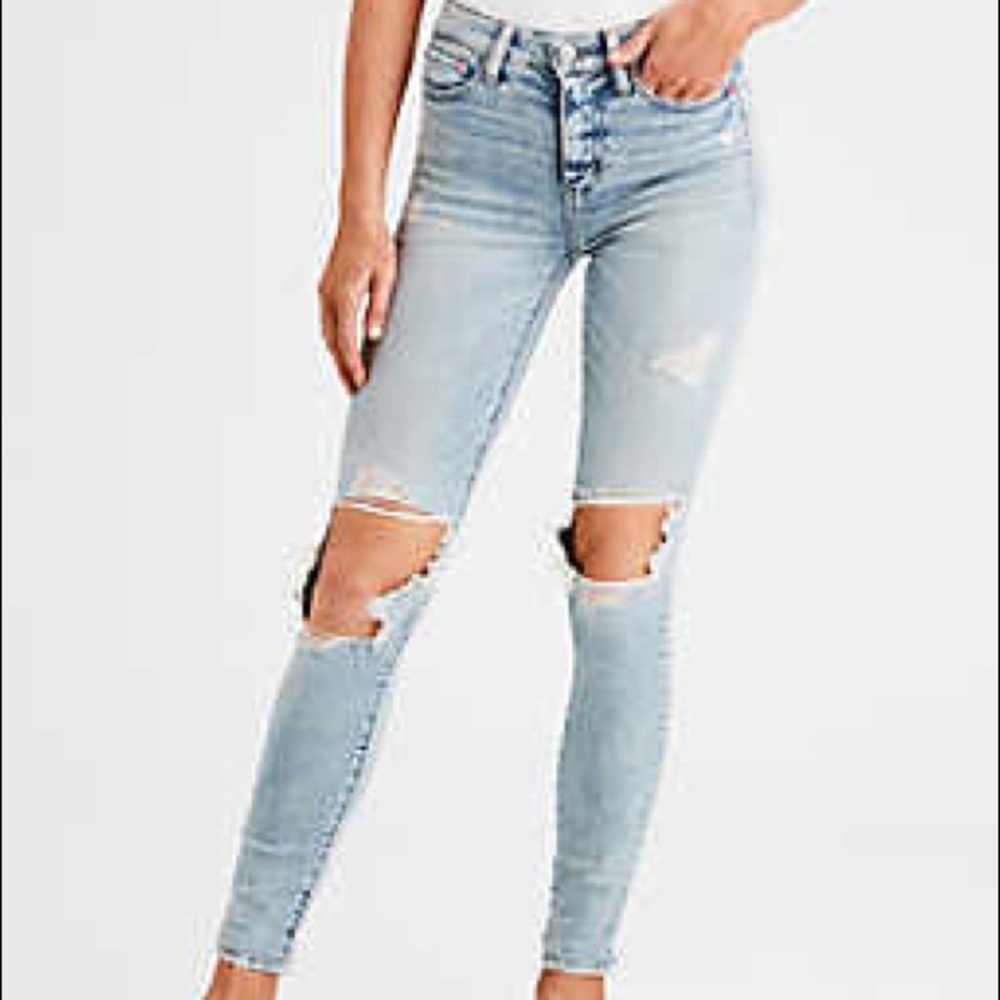 Distressed Skinny Jeans